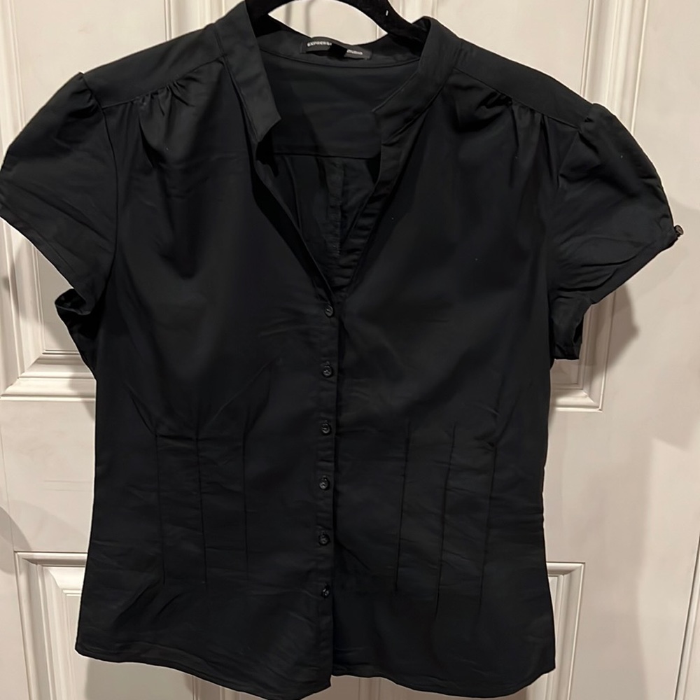 Black cap sleeve fitted black Express top